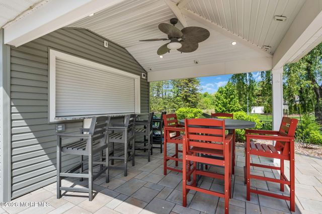 8 Parkside Drive, Jackson, NJ 08527