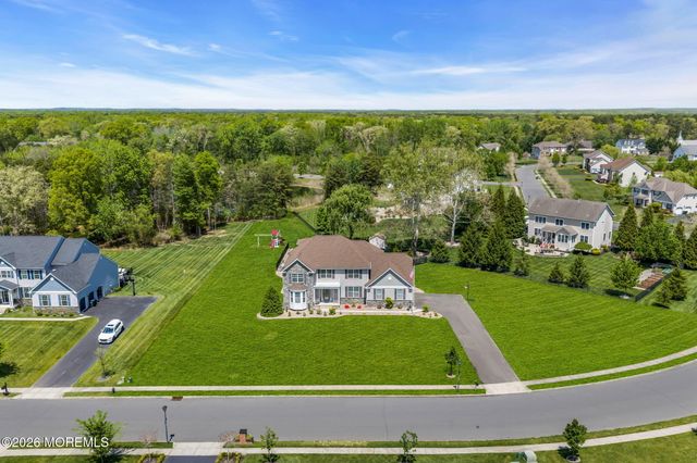 8 Parkside Drive, Jackson, NJ 08527