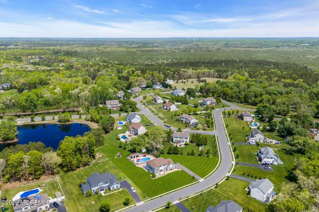 8 Parkside Drive, Jackson, NJ 08527