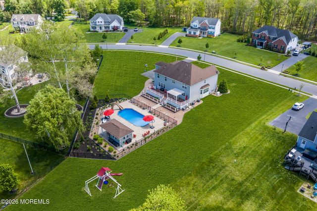 8 Parkside Drive, Jackson, NJ 08527