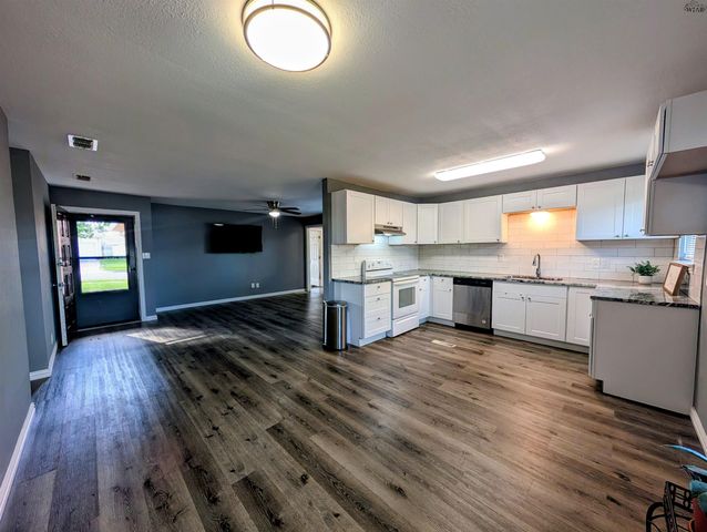 4663 MISTLETOE DRIVE, Wichita Falls, TX 76310