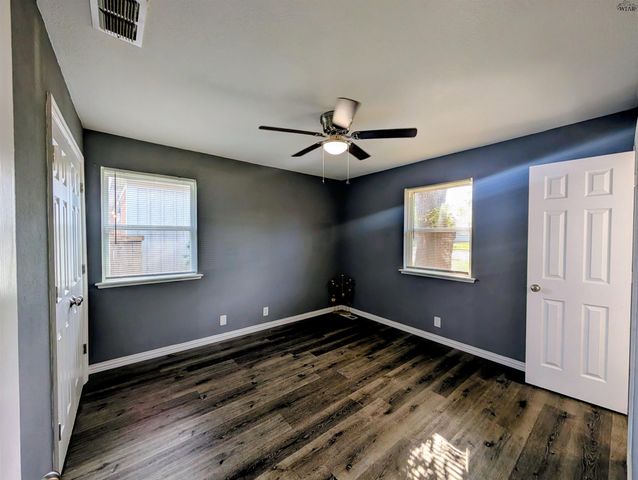 4663 MISTLETOE DRIVE, Wichita Falls, TX 76310