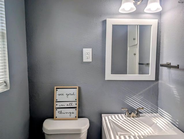 4663 MISTLETOE DRIVE, Wichita Falls, TX 76310