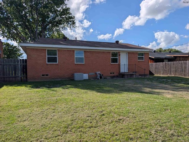4663 MISTLETOE DRIVE, Wichita Falls, TX 76310