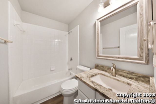 8222 Shumard Oak Dr, San Antonio, TX 78223