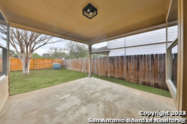 8222 Shumard Oak Dr, San Antonio, TX 78223