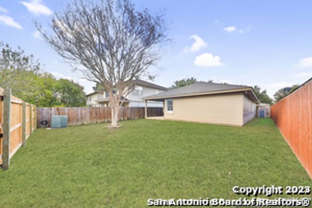 8222 Shumard Oak Dr, San Antonio, TX 78223