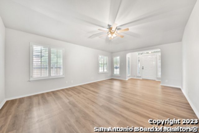 8222 Shumard Oak Dr, San Antonio, TX 78223