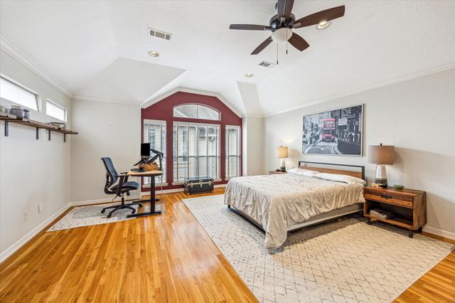 107 Detering Street B, Houston, TX 77007
