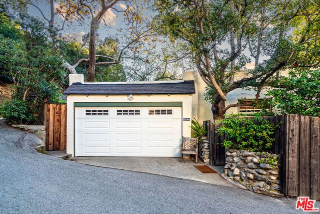 8066 Woodland Lane, Los Angeles, CA 90046