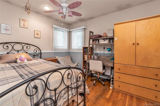 16 W 16th Street, Deer Park, NY 11729