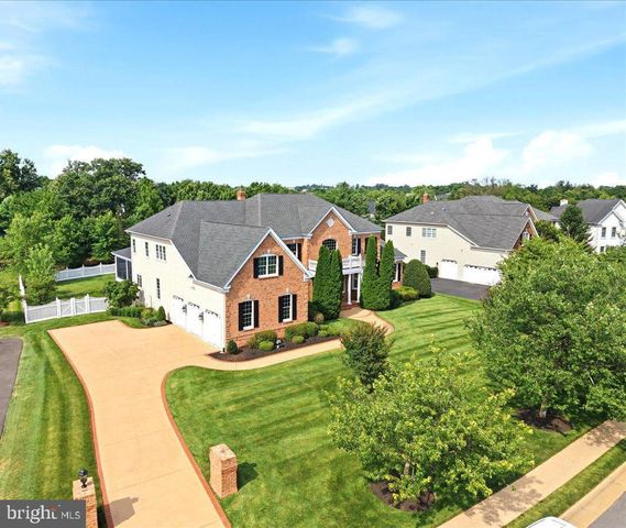 43154 MEADOW GROVE DR, Ashburn, VA 20147