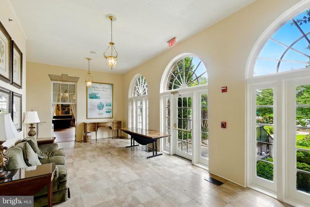 43154 MEADOW GROVE DR, Ashburn, VA 20147