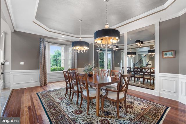 43154 MEADOW GROVE DR, Ashburn, VA 20147