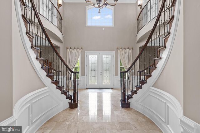 43154 MEADOW GROVE DR, Ashburn, VA 20147