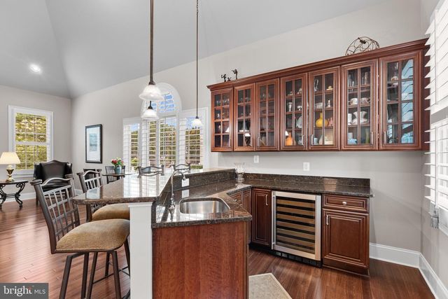 43154 MEADOW GROVE DR, Ashburn, VA 20147