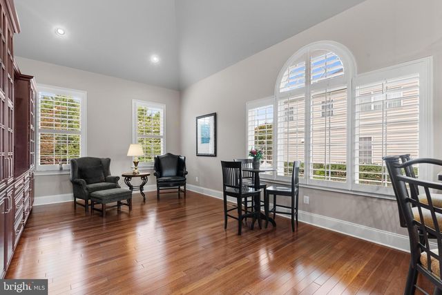 43154 MEADOW GROVE DR, Ashburn, VA 20147
