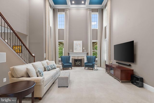 43154 MEADOW GROVE DR, Ashburn, VA 20147