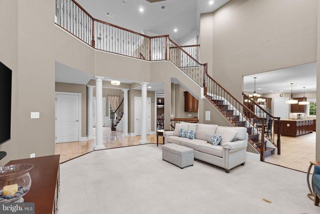 43154 MEADOW GROVE DR, Ashburn, VA 20147