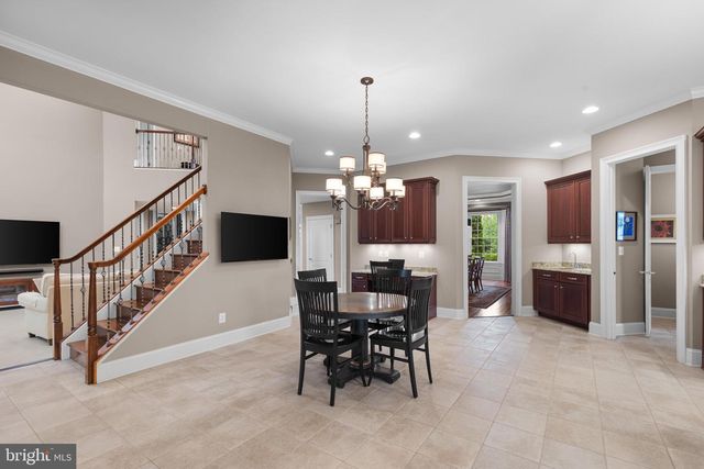 43154 MEADOW GROVE DR, Ashburn, VA 20147