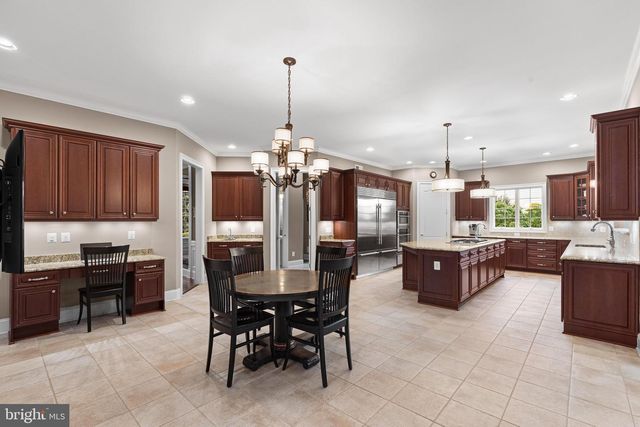 43154 MEADOW GROVE DR, Ashburn, VA 20147