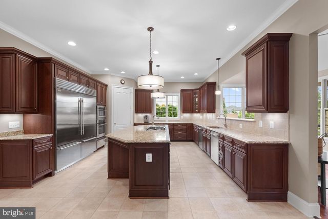 43154 MEADOW GROVE DR, Ashburn, VA 20147
