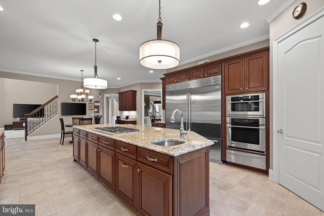 43154 MEADOW GROVE DR, Ashburn, VA 20147