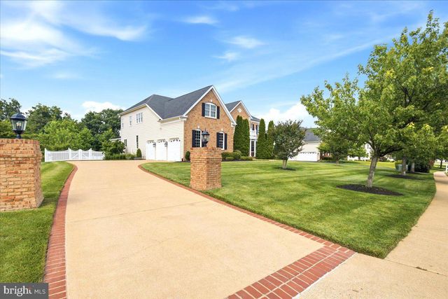 43154 MEADOW GROVE DR, Ashburn, VA 20147