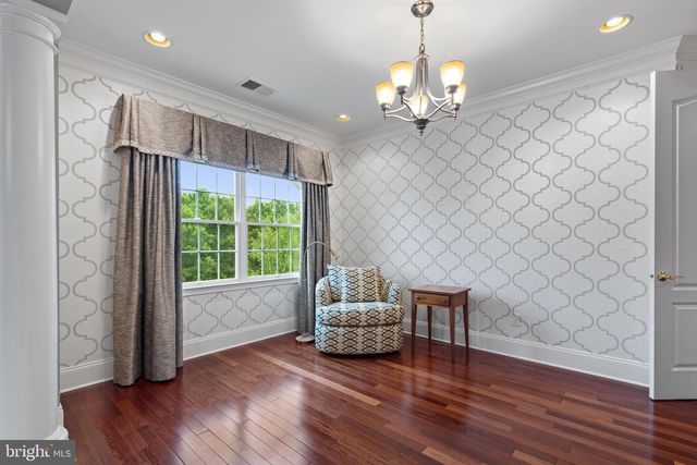 43154 MEADOW GROVE DR, Ashburn, VA 20147
