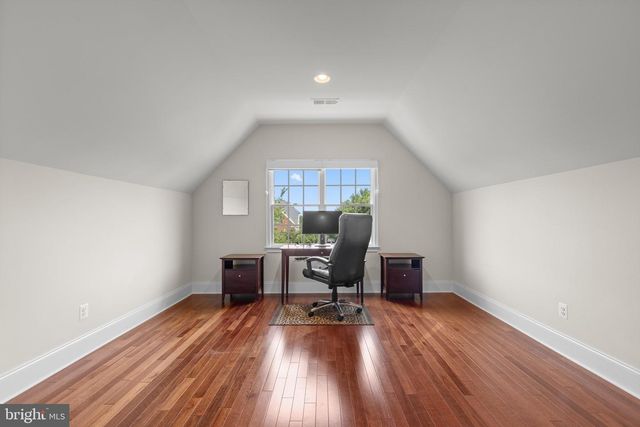 43154 MEADOW GROVE DR, Ashburn, VA 20147