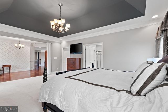 43154 MEADOW GROVE DR, Ashburn, VA 20147