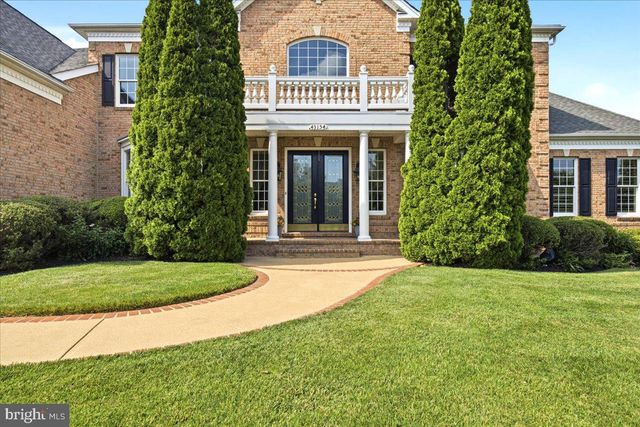 43154 MEADOW GROVE DR, Ashburn, VA 20147