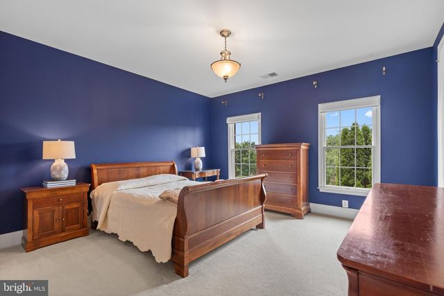 43154 MEADOW GROVE DR, Ashburn, VA 20147
