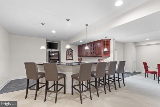 43154 MEADOW GROVE DR, Ashburn, VA 20147
