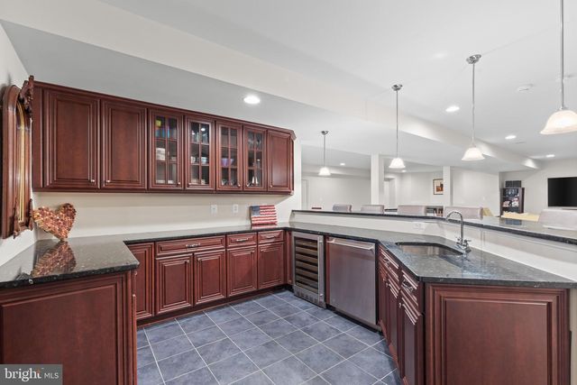 43154 MEADOW GROVE DR, Ashburn, VA 20147