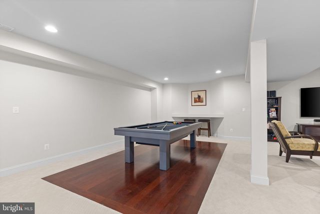 43154 MEADOW GROVE DR, Ashburn, VA 20147