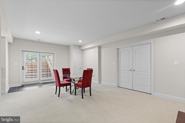 43154 MEADOW GROVE DR, Ashburn, VA 20147