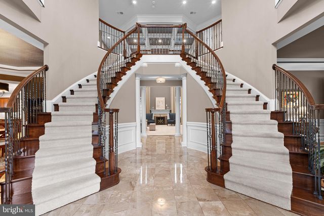 43154 MEADOW GROVE DR, Ashburn, VA 20147