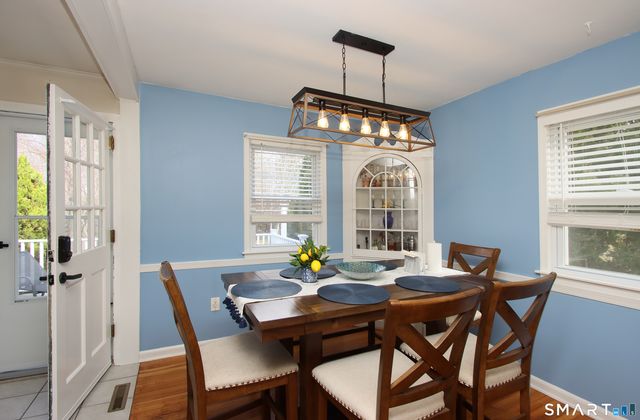 7 Bayberry Road, Cheshire, CT 06410