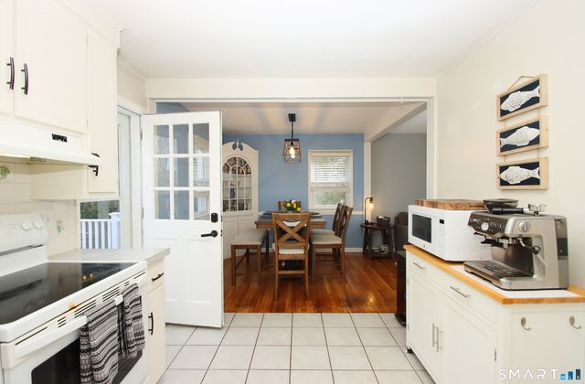 7 Bayberry Road, Cheshire, CT 06410