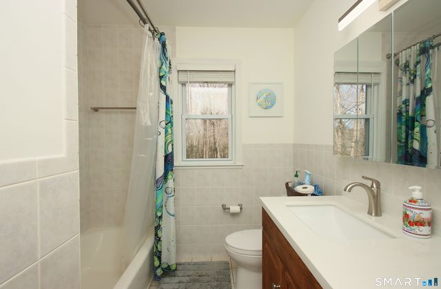 7 Bayberry Road, Cheshire, CT 06410