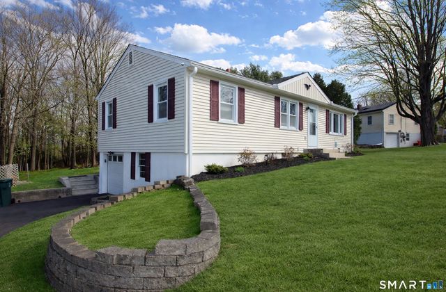 7 Bayberry Road, Cheshire, CT 06410