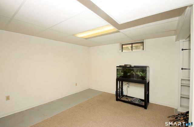 7 Bayberry Road, Cheshire, CT 06410