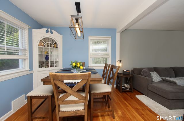 7 Bayberry Road, Cheshire, CT 06410