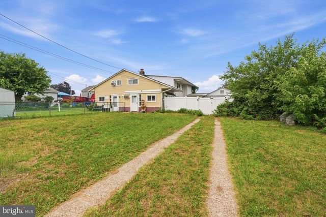 806 SHADELAND AVE, Burlington, NJ 08016