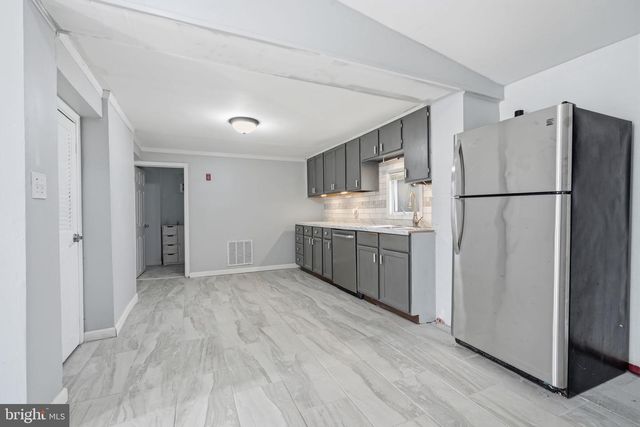 806 SHADELAND AVE, Burlington, NJ 08016