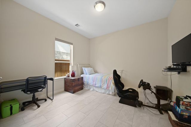 5107 Rowley Falls Lane, Sugar Land, TX 77479