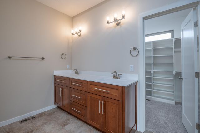 3579 W Cherokee Street, Springfield, MO 65807