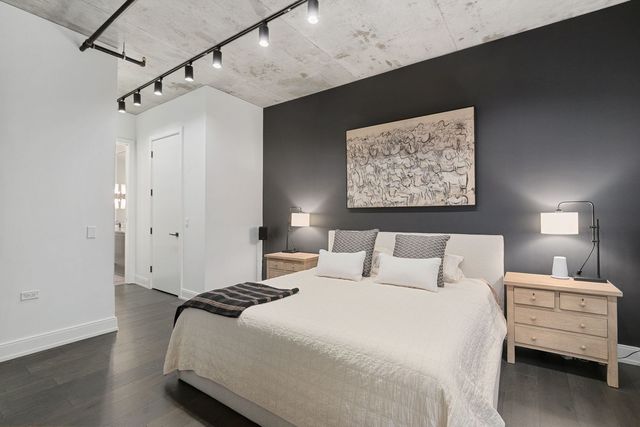 111 S Peoria Street 506, Chicago, IL 60607