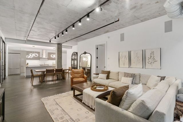 111 S Peoria Street 506, Chicago, IL 60607